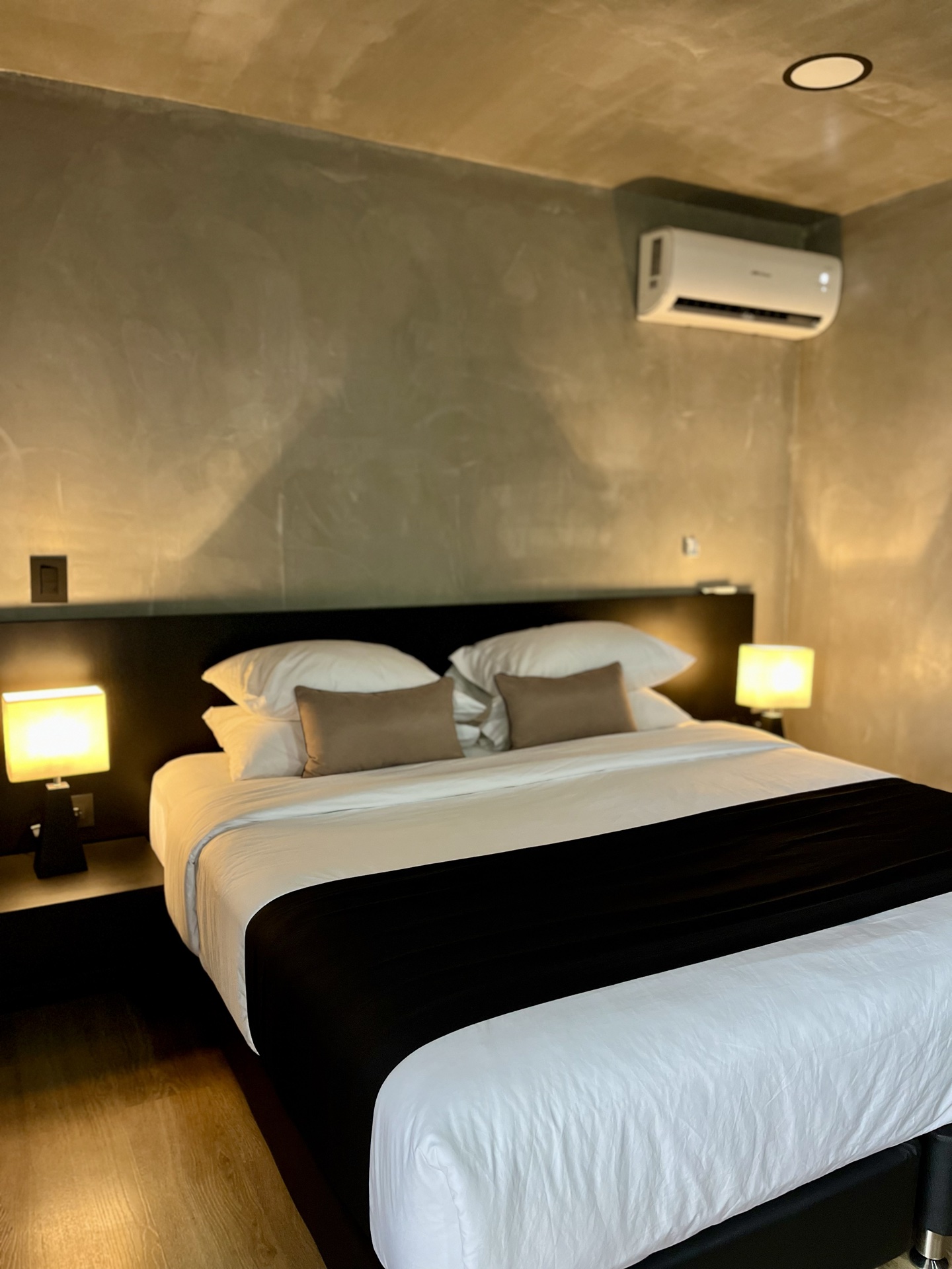 Premium Suite 1